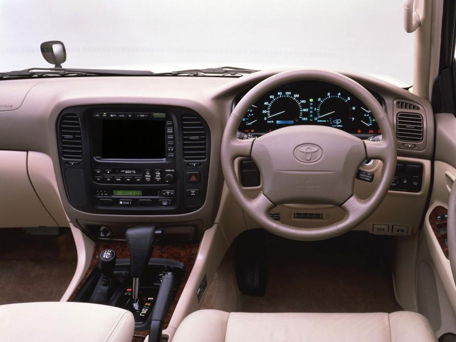  Toyota Land Cruiser 100 VX Active Vacation 1998 года  (фото 5 из 5)
